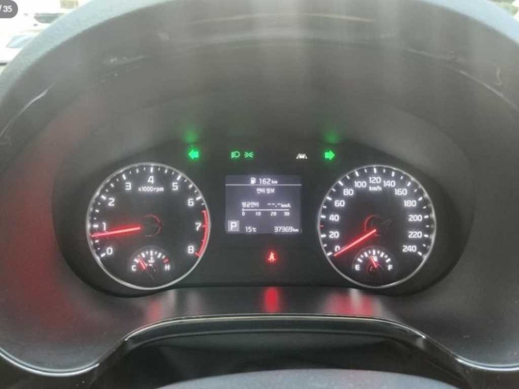 KIA Seltos - Vista 4