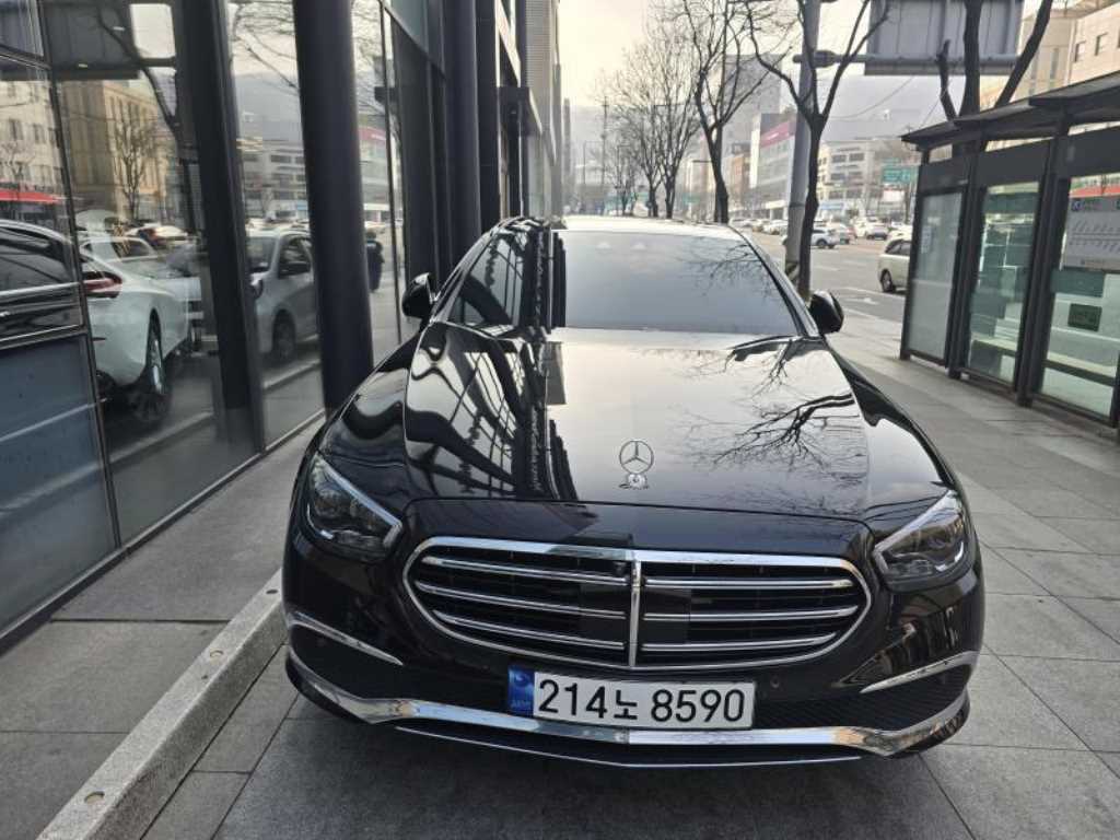 Mercedes Benz E class 2023 Negro - Importación desde Corea - HF Imports Iquique - Foto 1
