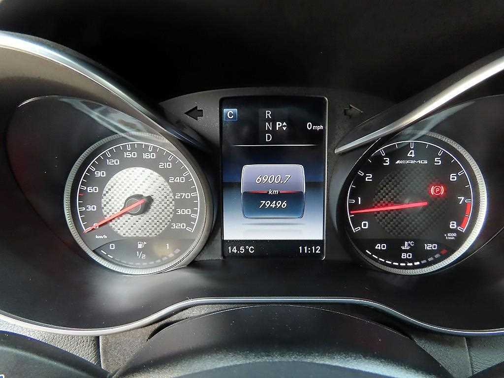 Mercedes Benz C Class - Vista 9