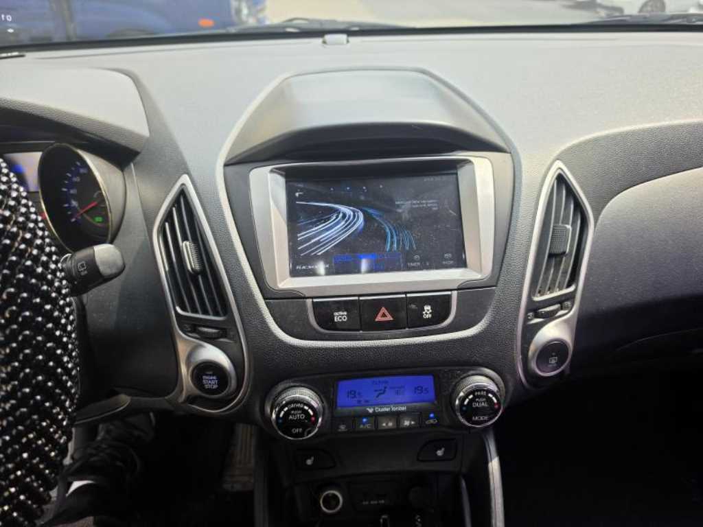 HYUNDAI Tucson - Vista 10