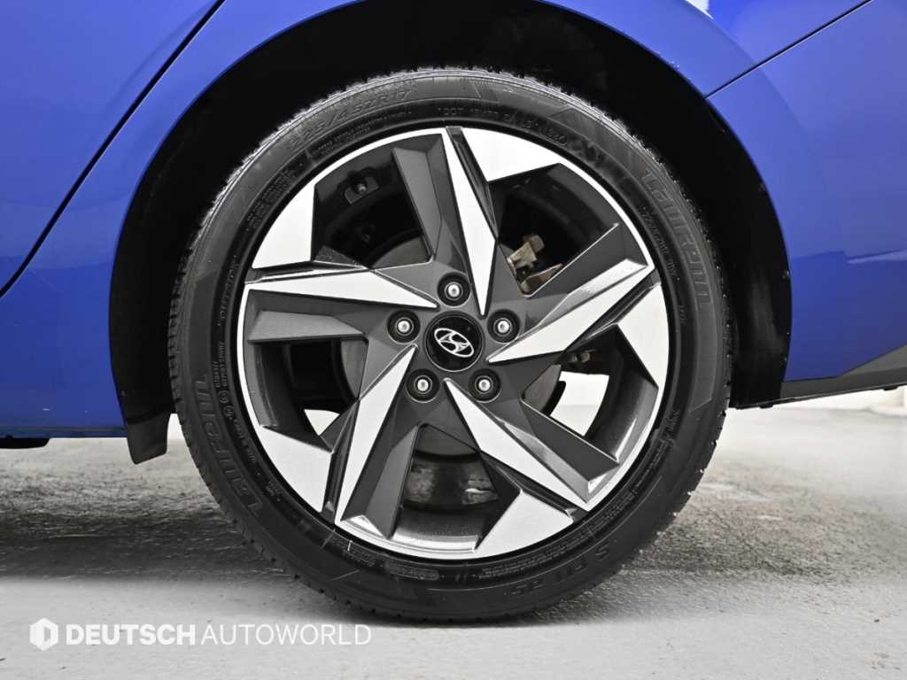 HYUNDAI Avante - Vista 5