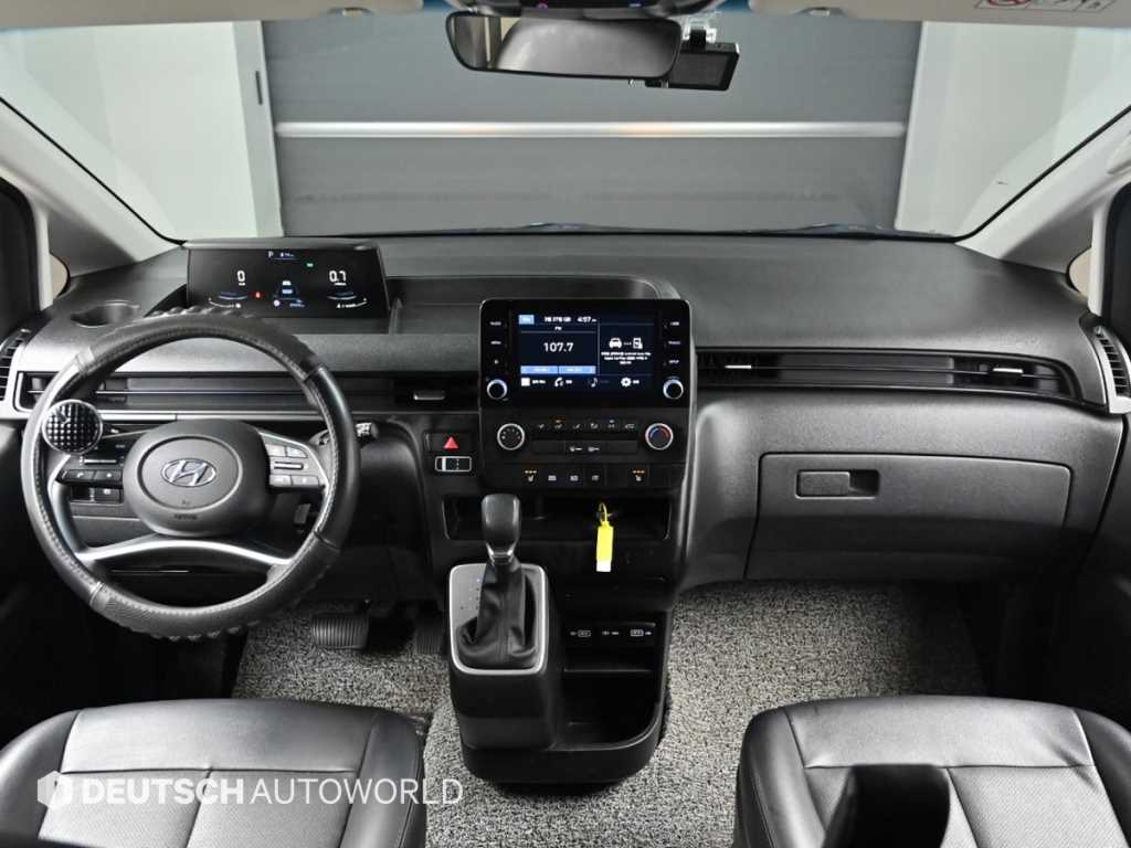 HYUNDAI Staria - Vista 7