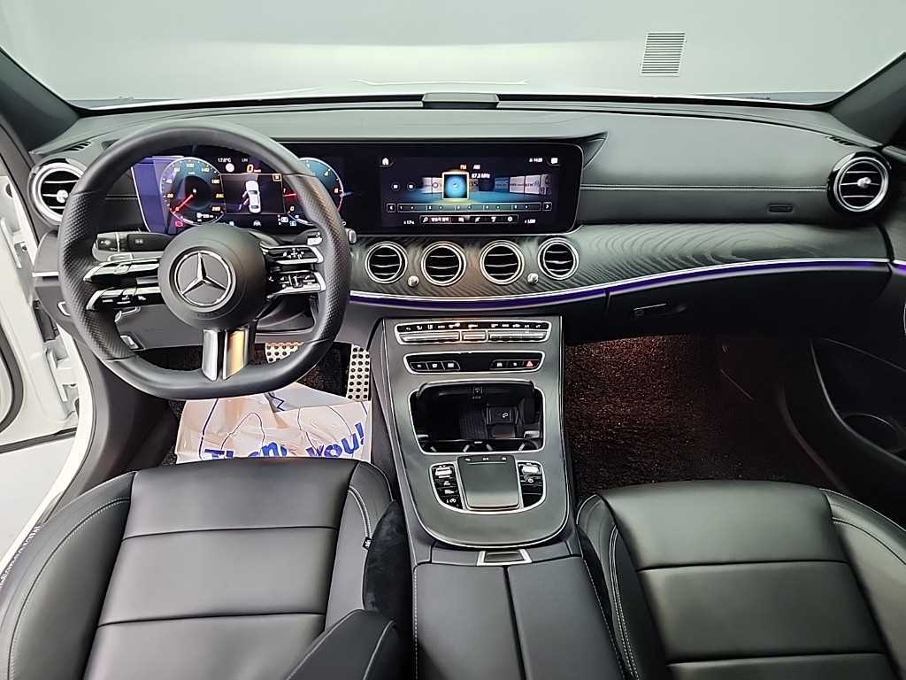 Mercedes Benz E class - Vista 7