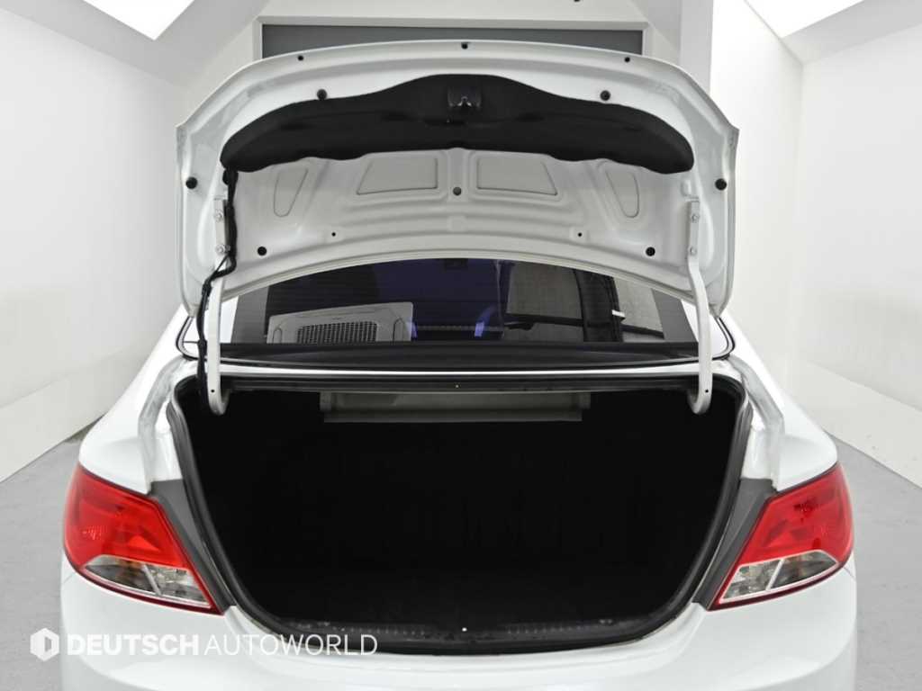 HYUNDAI Accent 2015 - Importación desde Corea - HF Imports Iquique - Foto 19