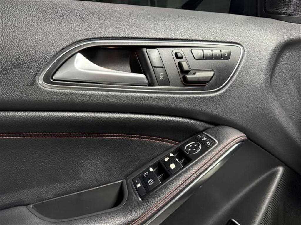 Mercedes Benz GLA Class 2015 Blanco - Importación desde Corea - HF Imports Iquique - Foto 17