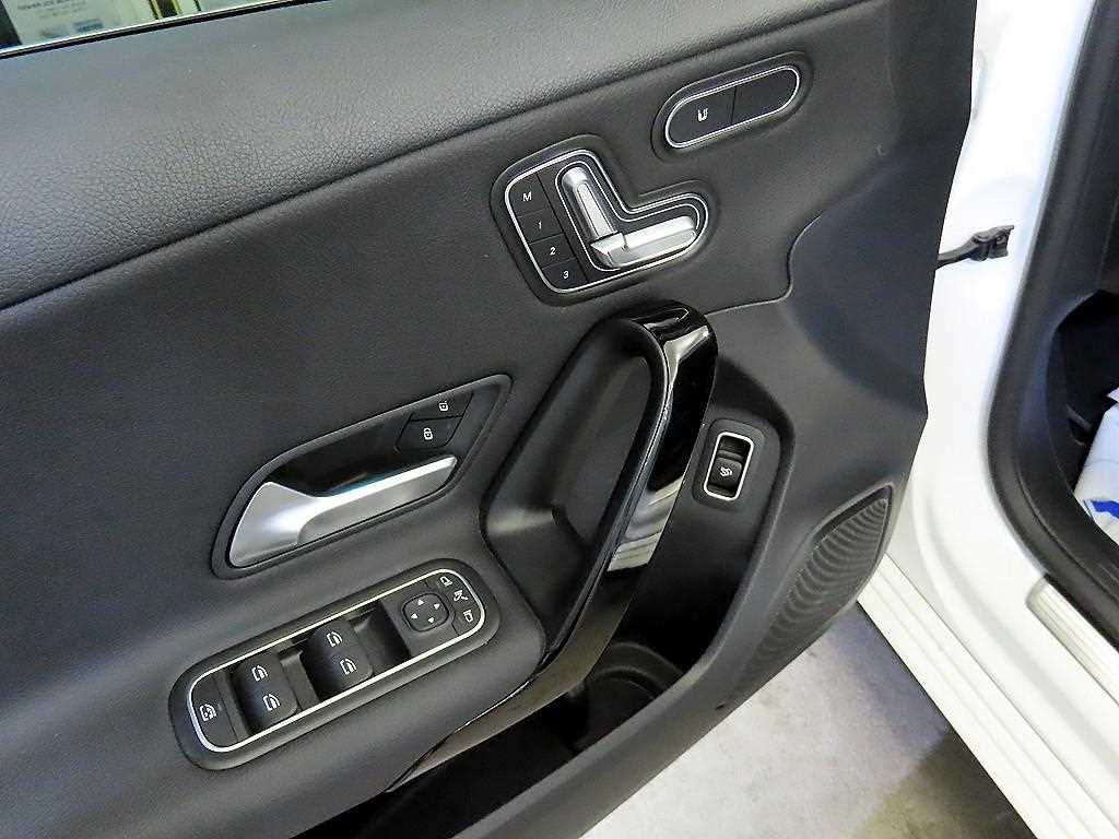 Mercedes Benz A Class 2020 Blanco - Importación desde Corea - HF Imports Iquique - Foto 13