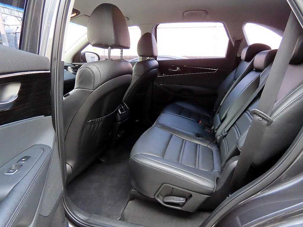 KIA Sorento - Vista 6