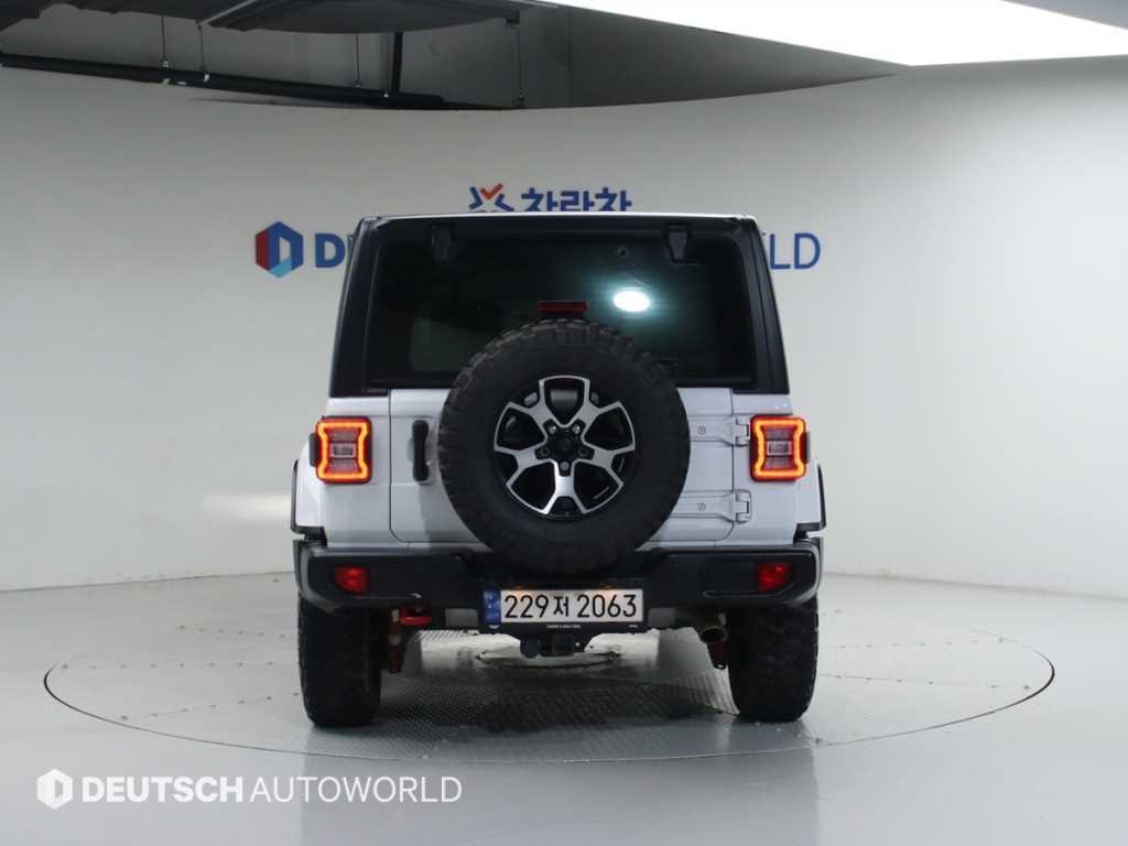 Jeep Wrangler - Vista 4