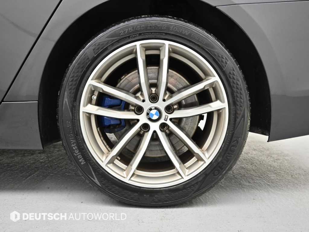 BMW 5 Series - Vista 5