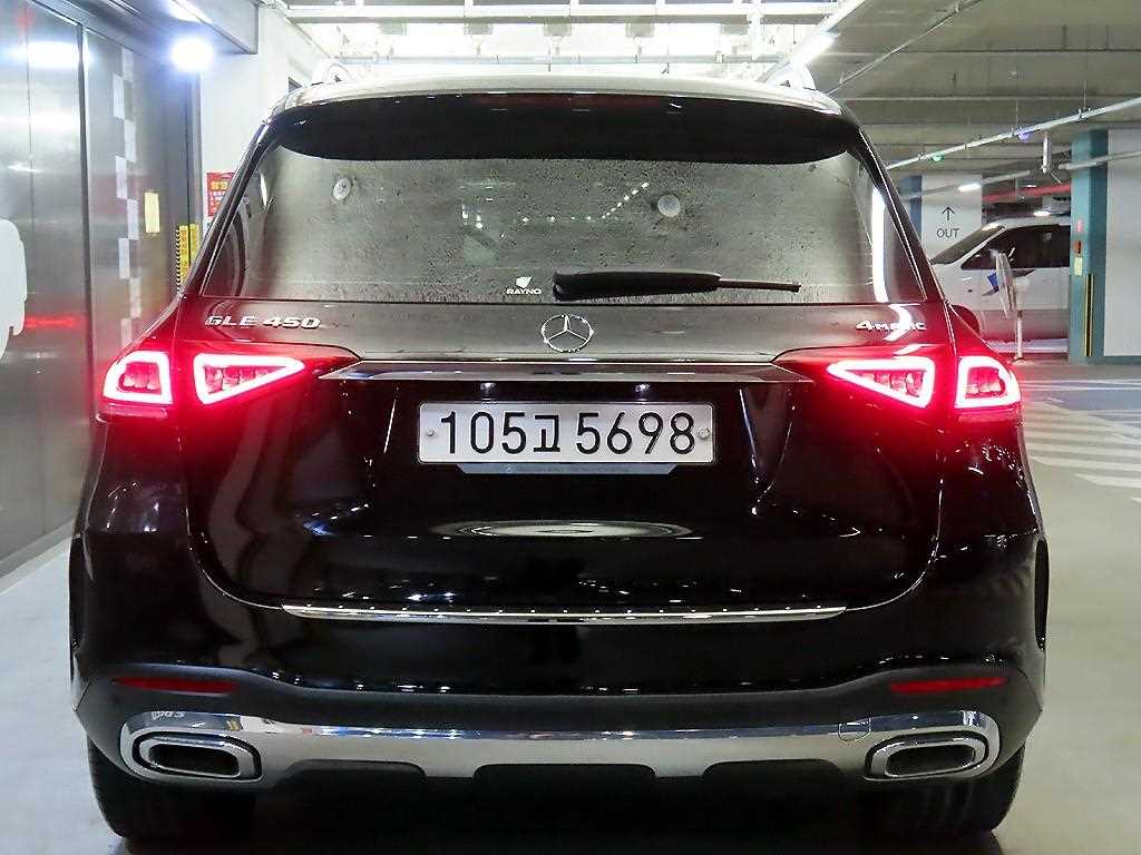 Mercedes Benz GLE Class - Vista 5