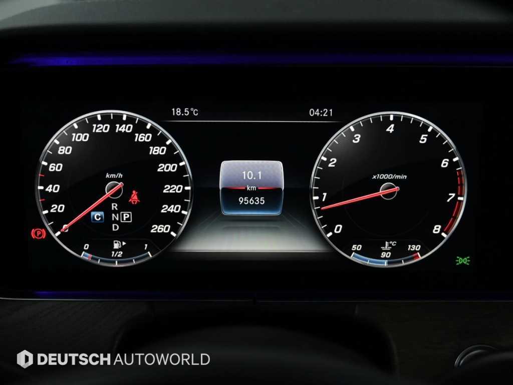 Mercedes Benz E class - Vista 8