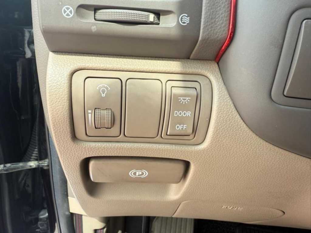 KIA Carnival - Vista 10