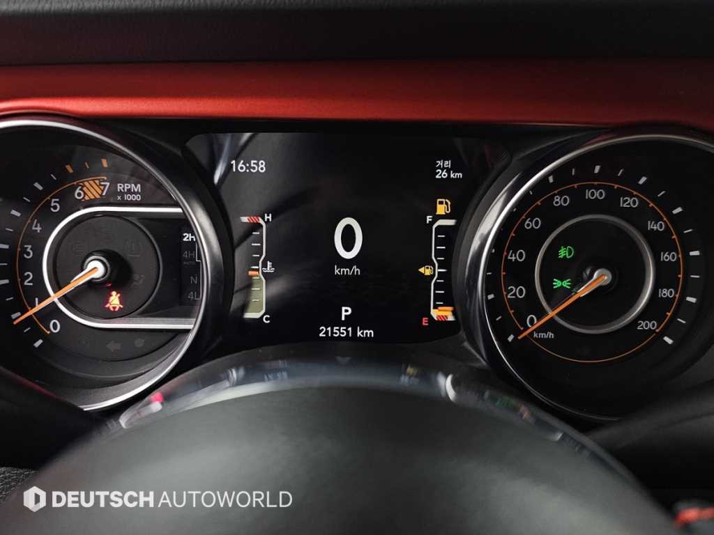 Jeep Wrangler - Vista 8