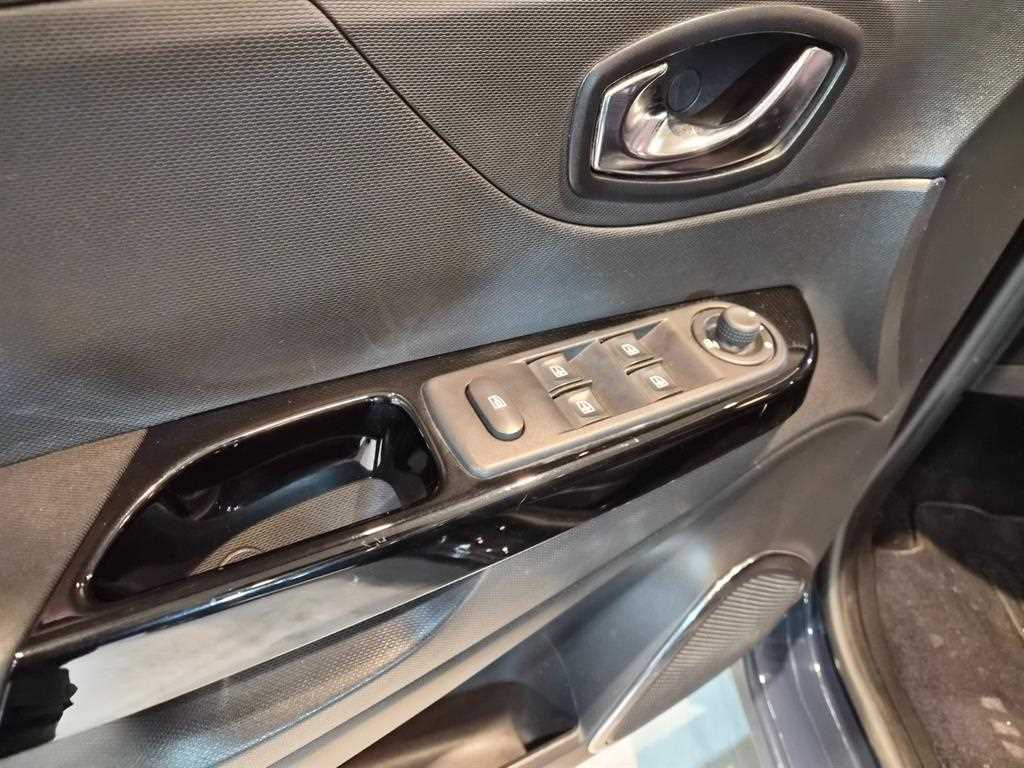 SAMSUNG QM3 - Vista 12