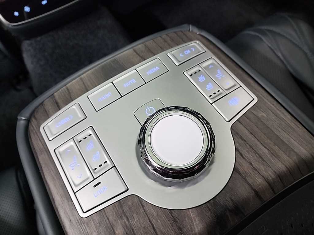 Genesis G80 2025 Verde - Importación desde Corea - HF Imports Iquique - Foto 15