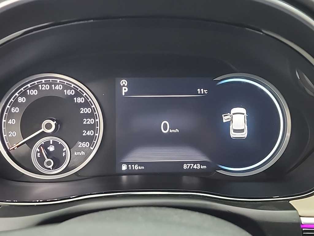 Genesis GV70 - Vista 6