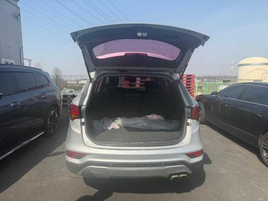 HYUNDAI Santa Fe - Vista 4