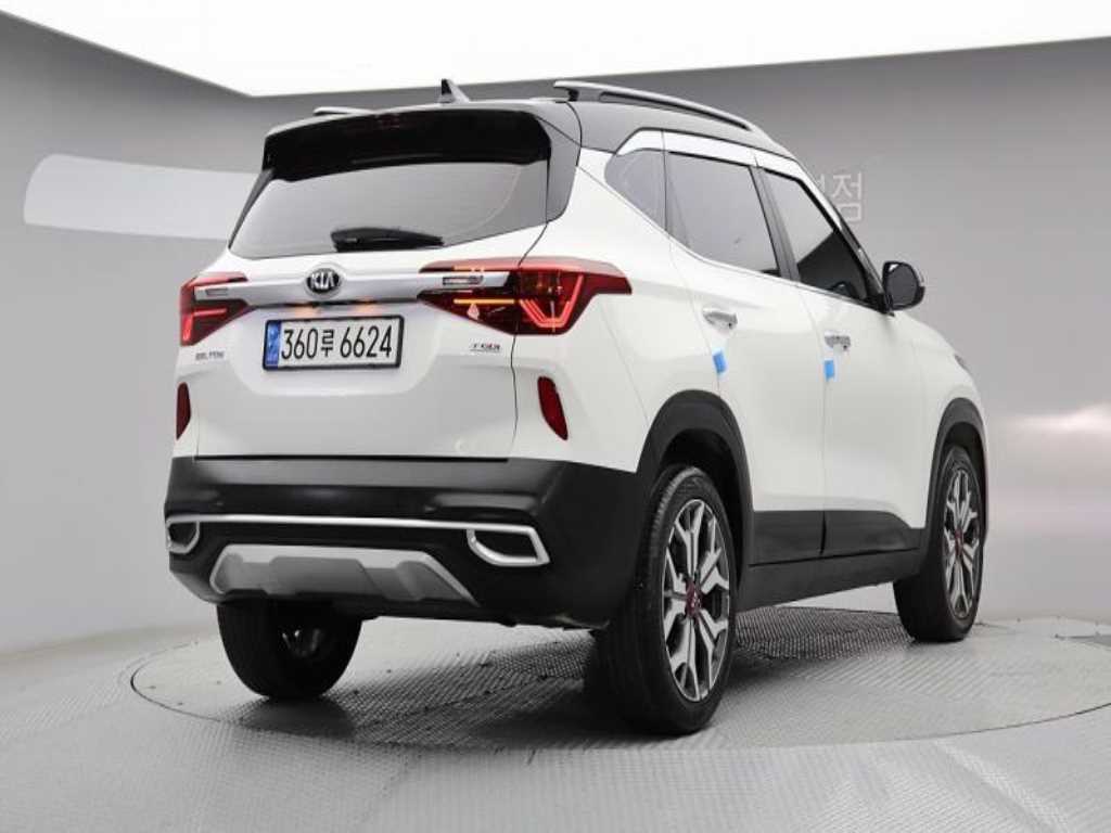 KIA Seltos - Vista 4