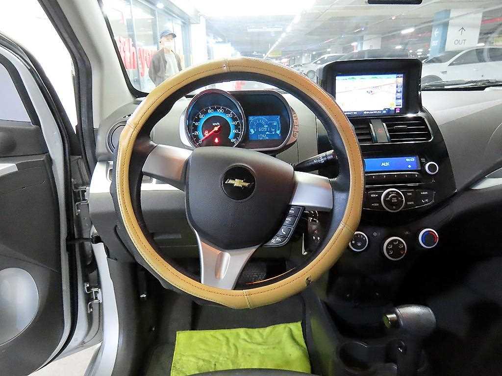 Chevrolet Spark - Vista 8