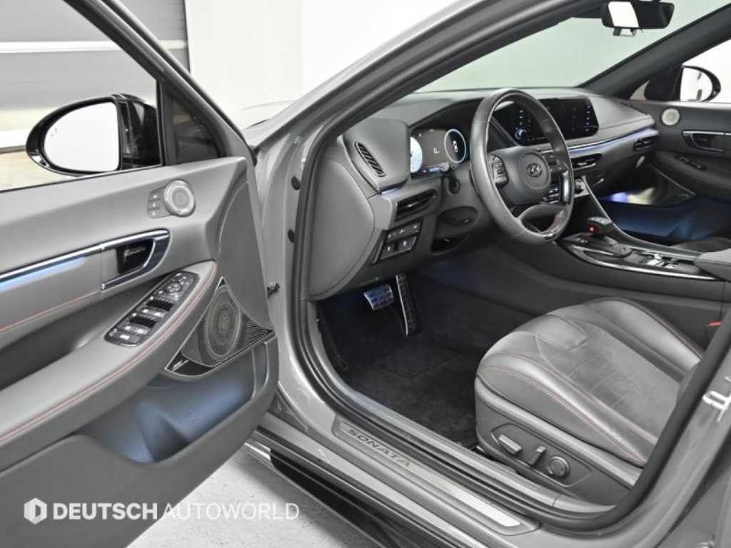 HYUNDAI Sonata - Vista 10