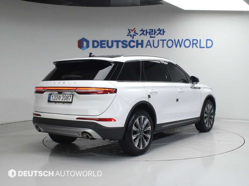 Lincoln Corsair - Vista 2