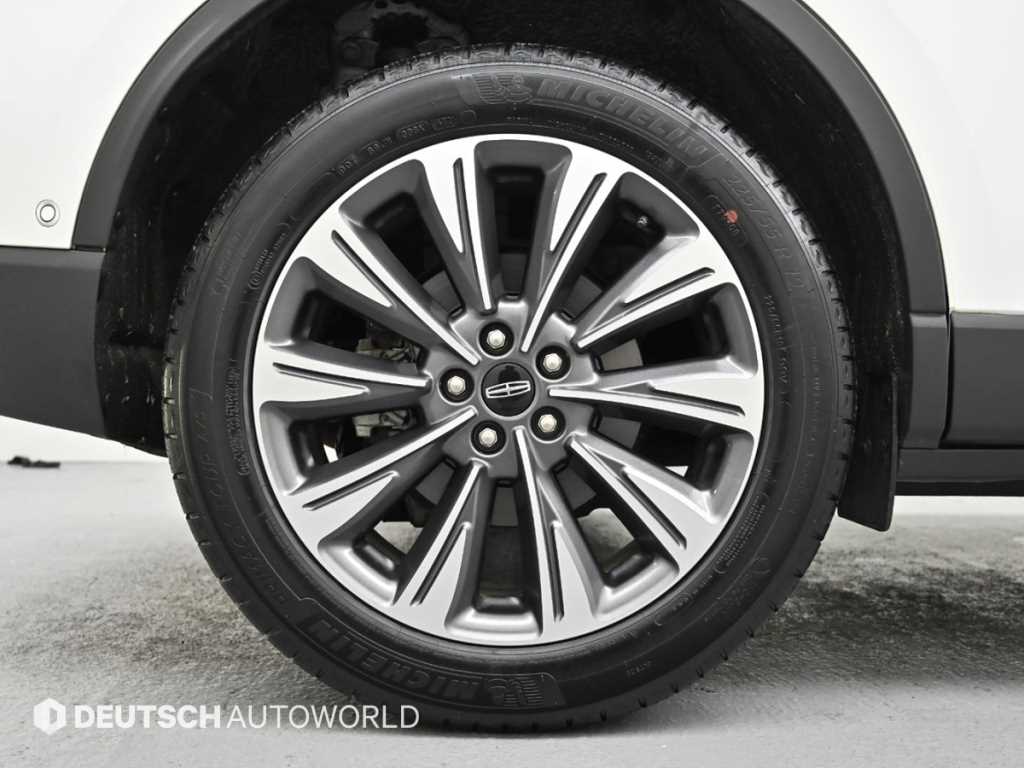 Lincoln Corsair - Vista 5