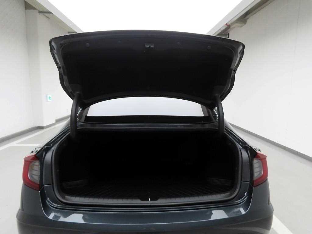 HYUNDAI Sonata - Vista 5