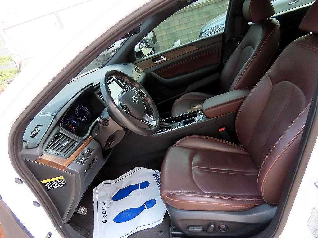 HYUNDAI Sonata - Vista 5