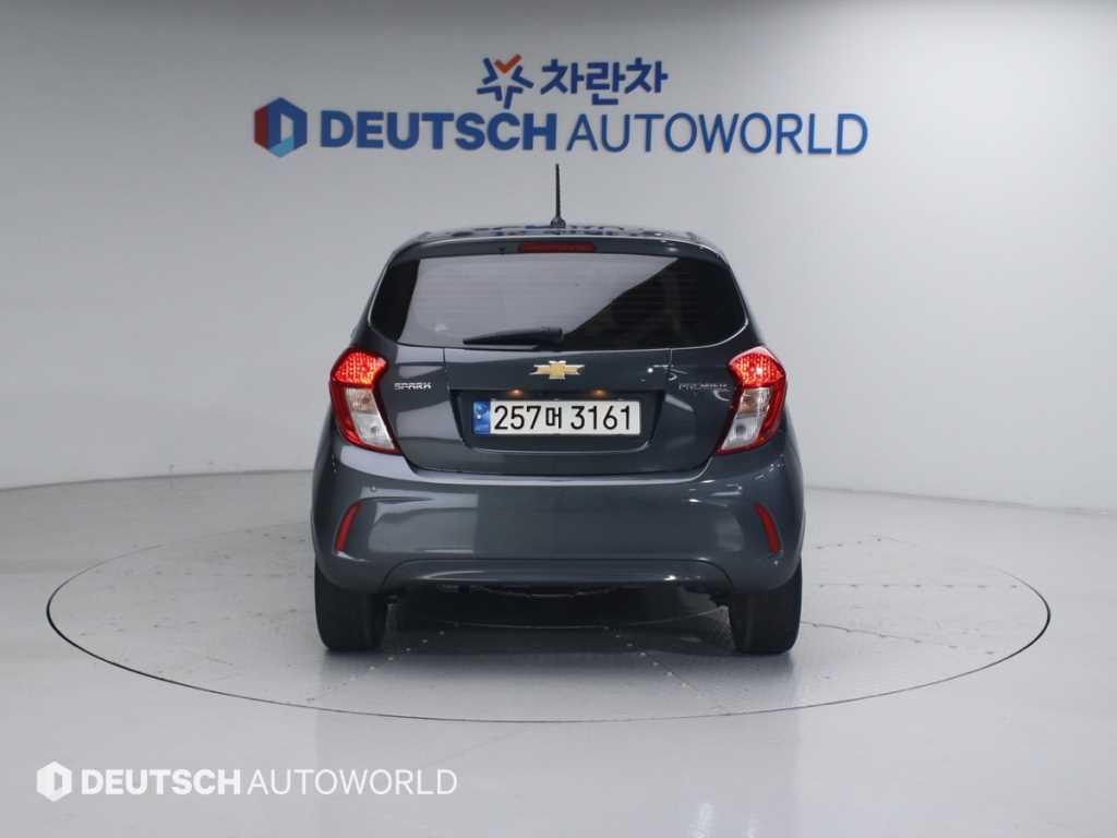 Chevrolet Spark - Vista 3