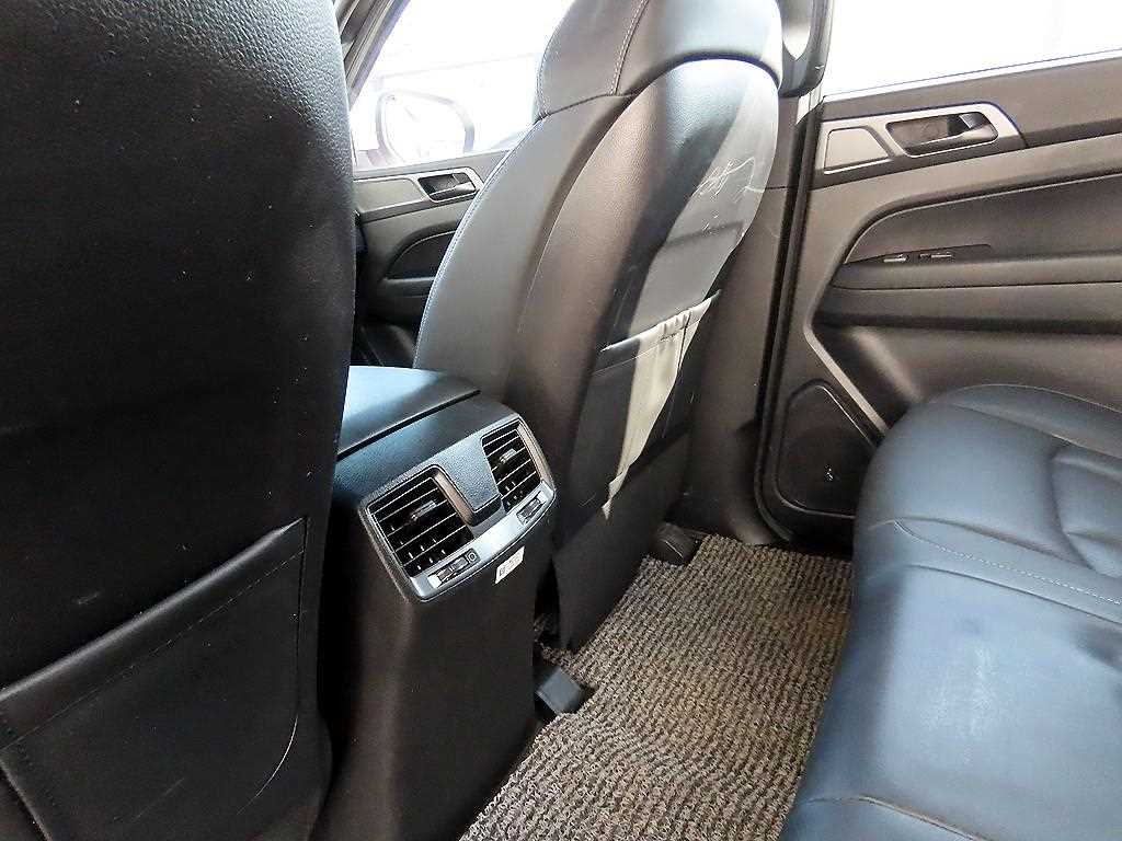 Ssangyong Rexton 2023 Blanco - Importación desde Corea - HF Imports Iquique - Foto 17