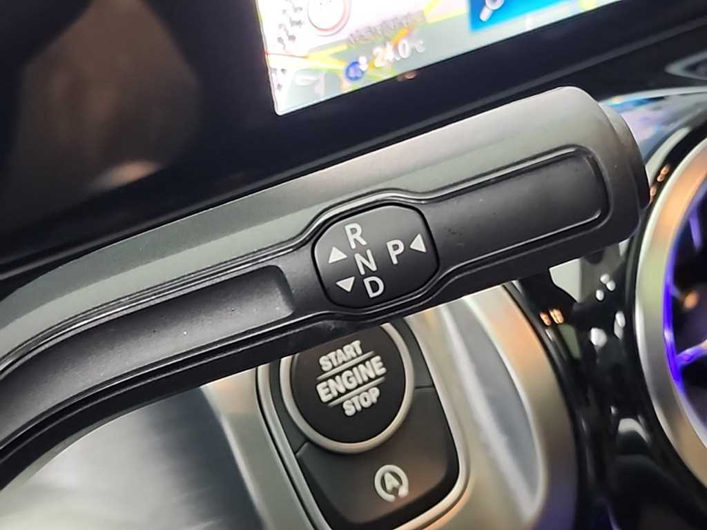 Mercedes Benz GLB Class - Vista 8