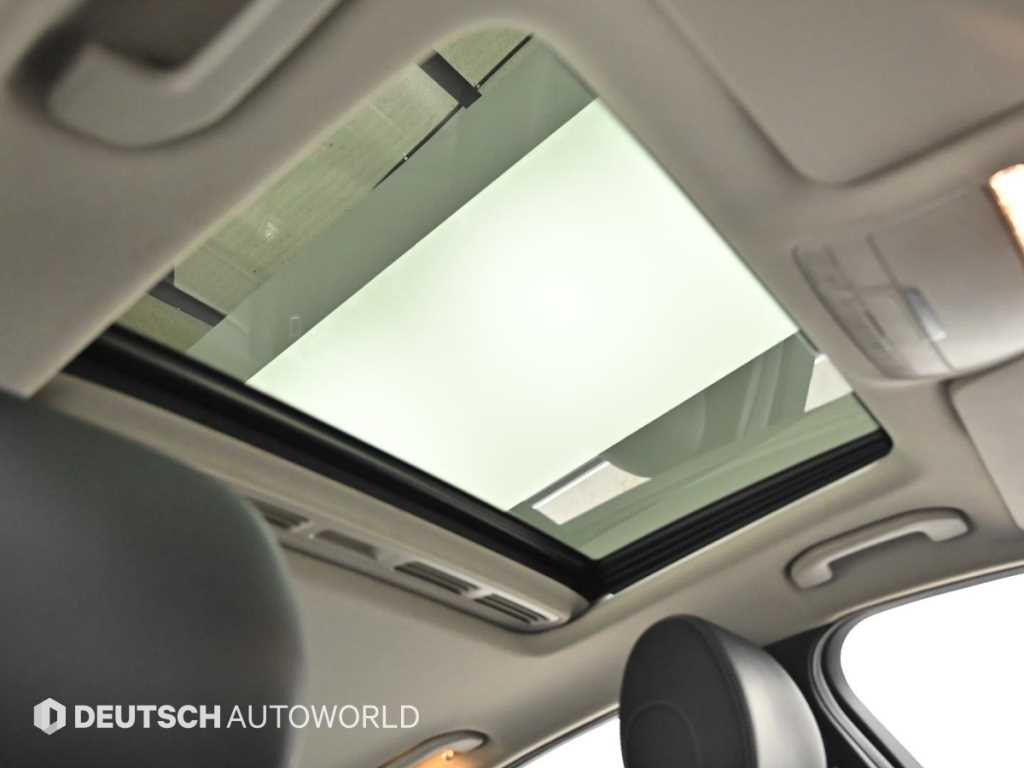 Mercedes Benz C Class 2016 Negro - Importación desde Corea - HF Imports Iquique - Foto 18