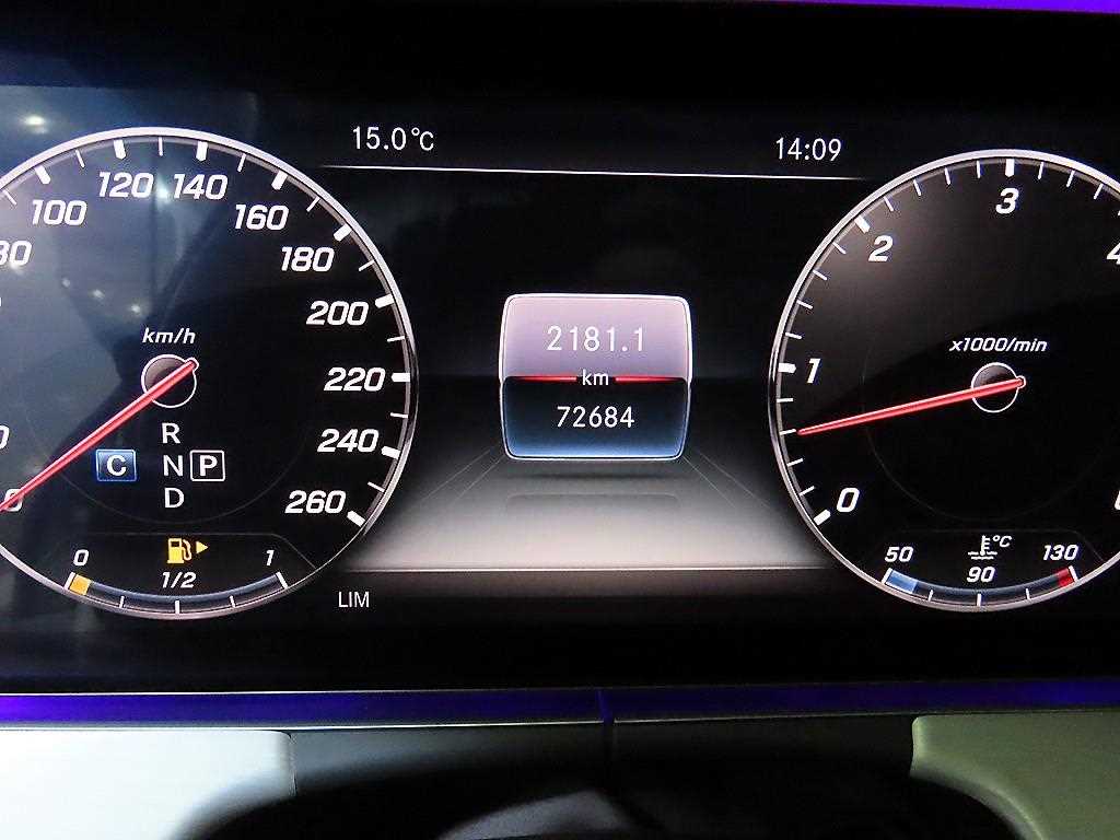 Mercedes Benz CLS Class - Vista 9