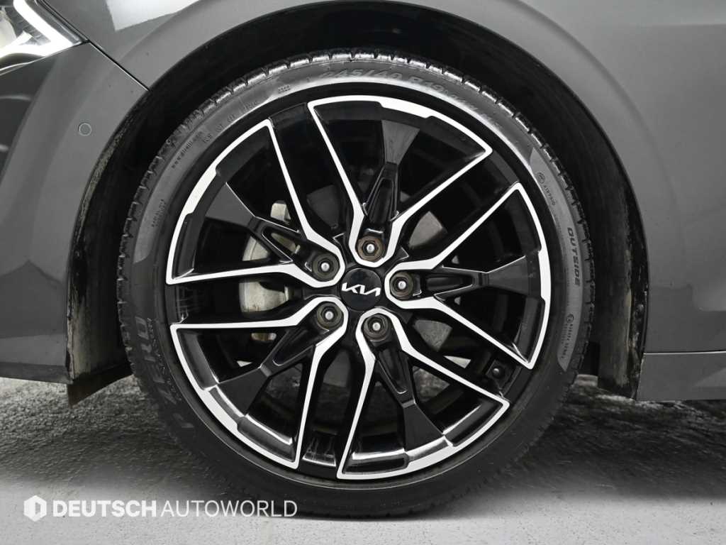 KIA K5 - Vista 5