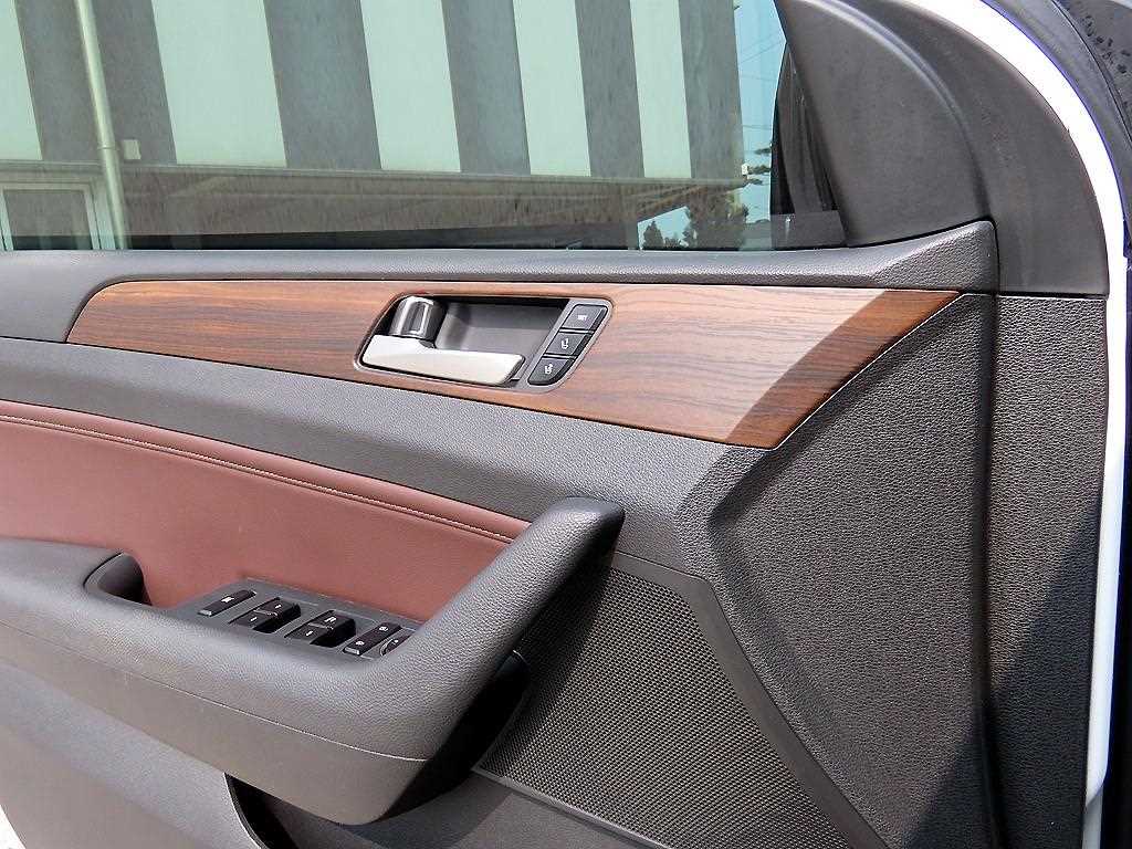 HYUNDAI Sonata - Vista 11