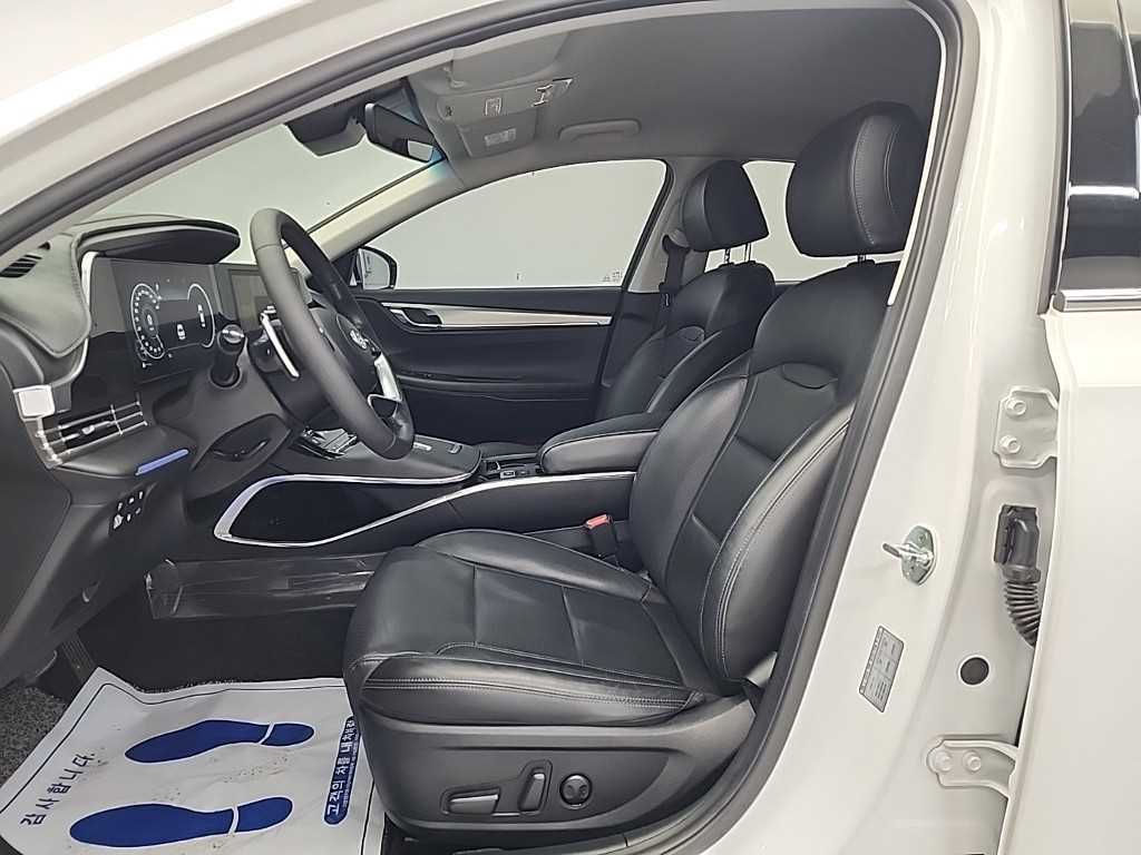 HYUNDAI Grandeur - Vista 11