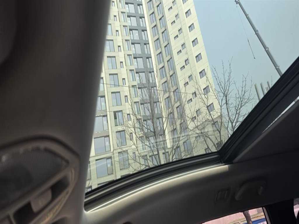 HYUNDAI Santa Fe - Vista 10