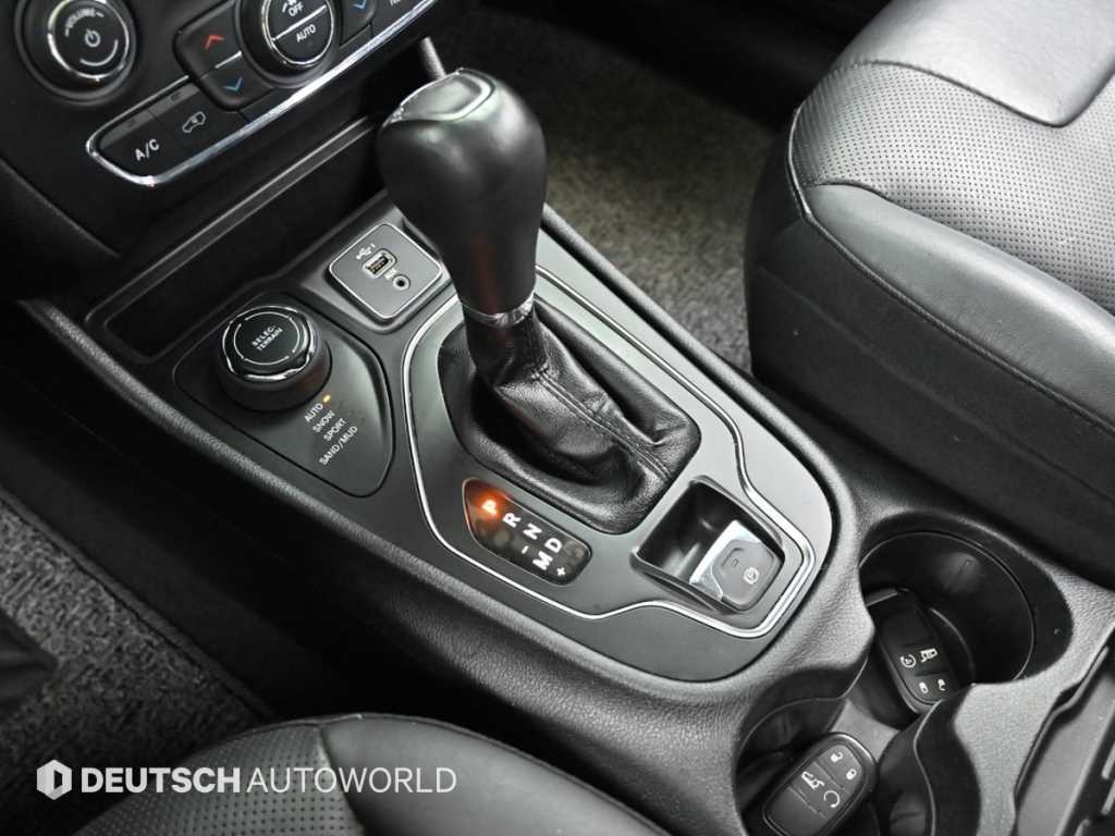 Jeep Cherokee - Vista 9