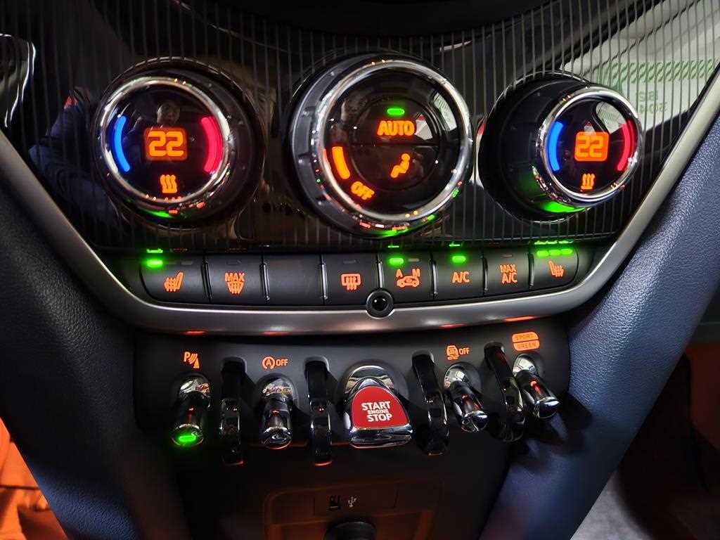 Mini Countryman - Vista 12