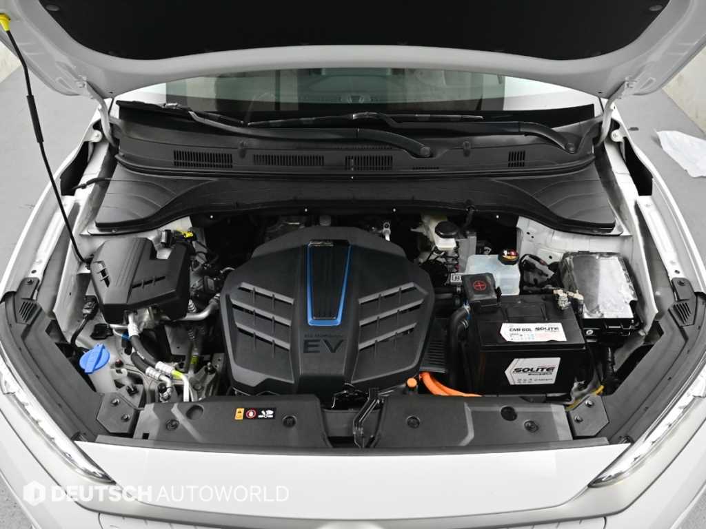 HYUNDAI Kona - Vista 6