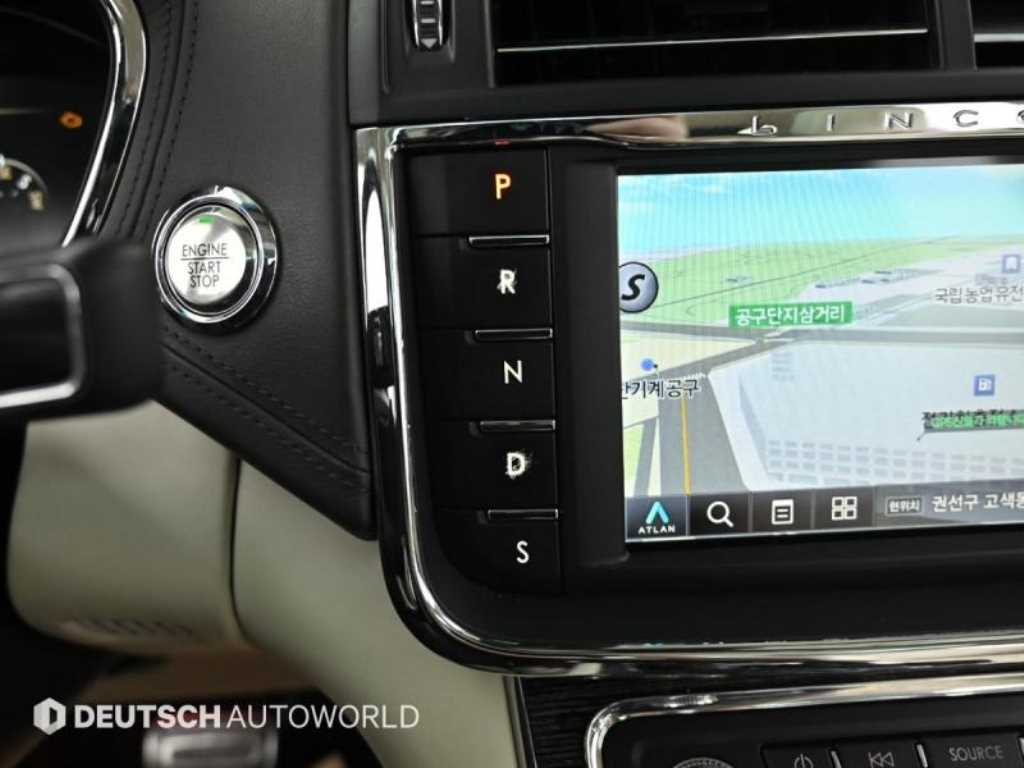 Lincoln Continental - Vista 9