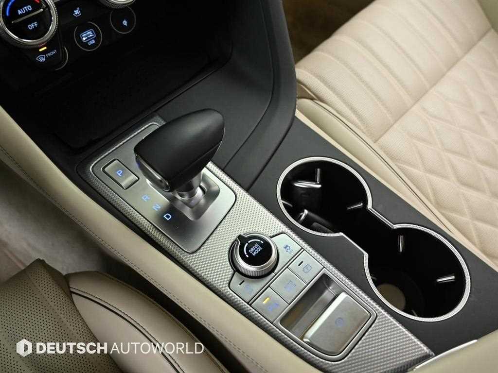 Genesis G70 - Vista 9