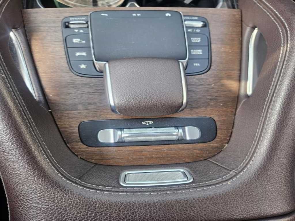 Mercedes Benz GLE Class - Vista 8