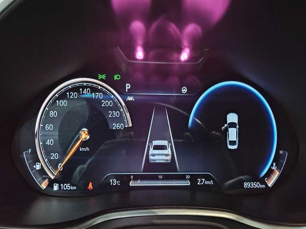 Genesis G80 - Vista 9