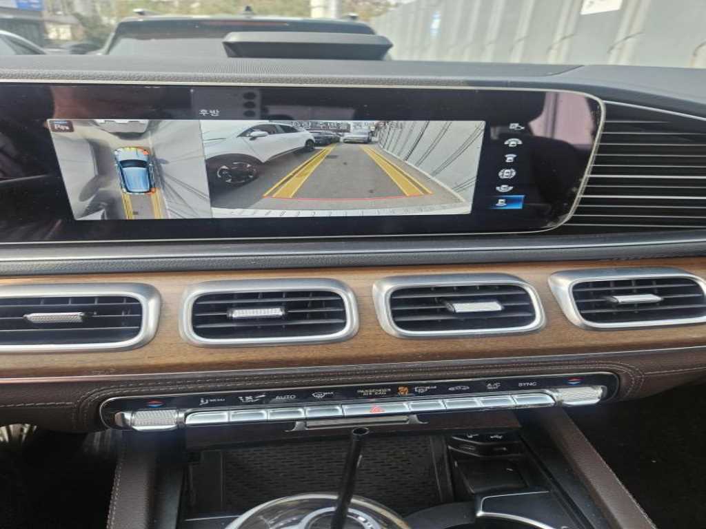 Mercedes Benz GLE Class - Vista 7