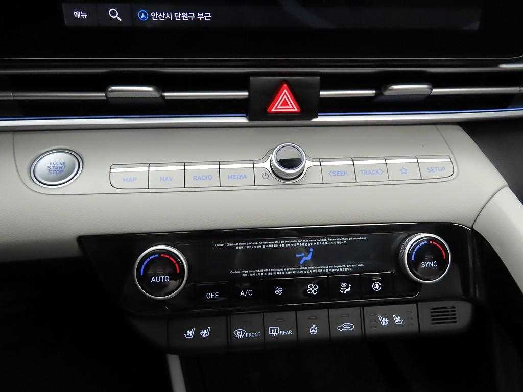 HYUNDAI Avante - Vista 9