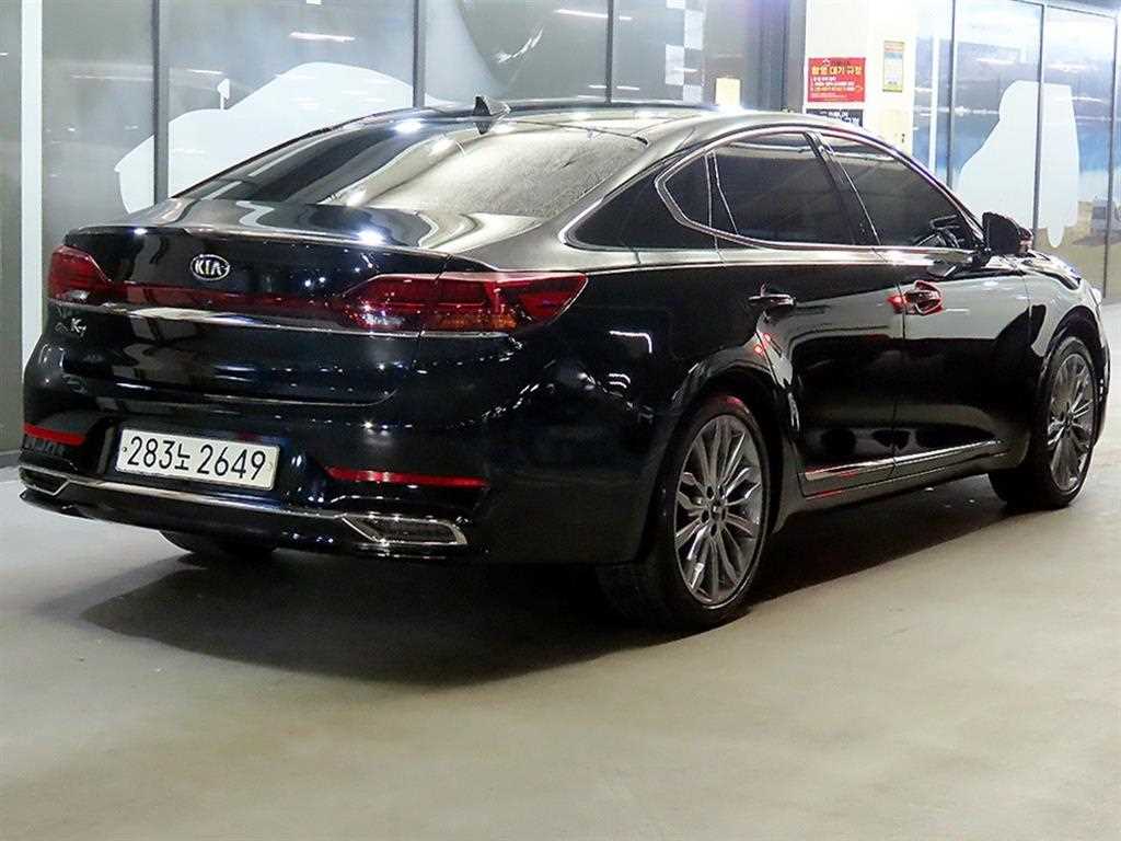 KIA K7 - Vista 4
