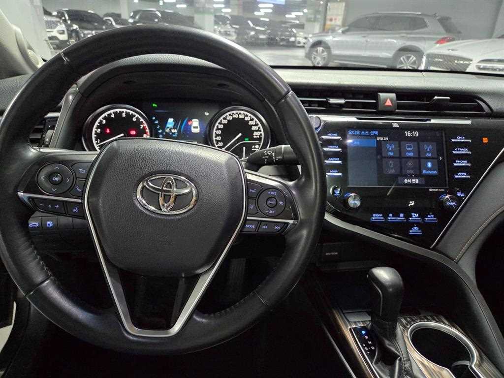 Toyota Camry - Vista 10