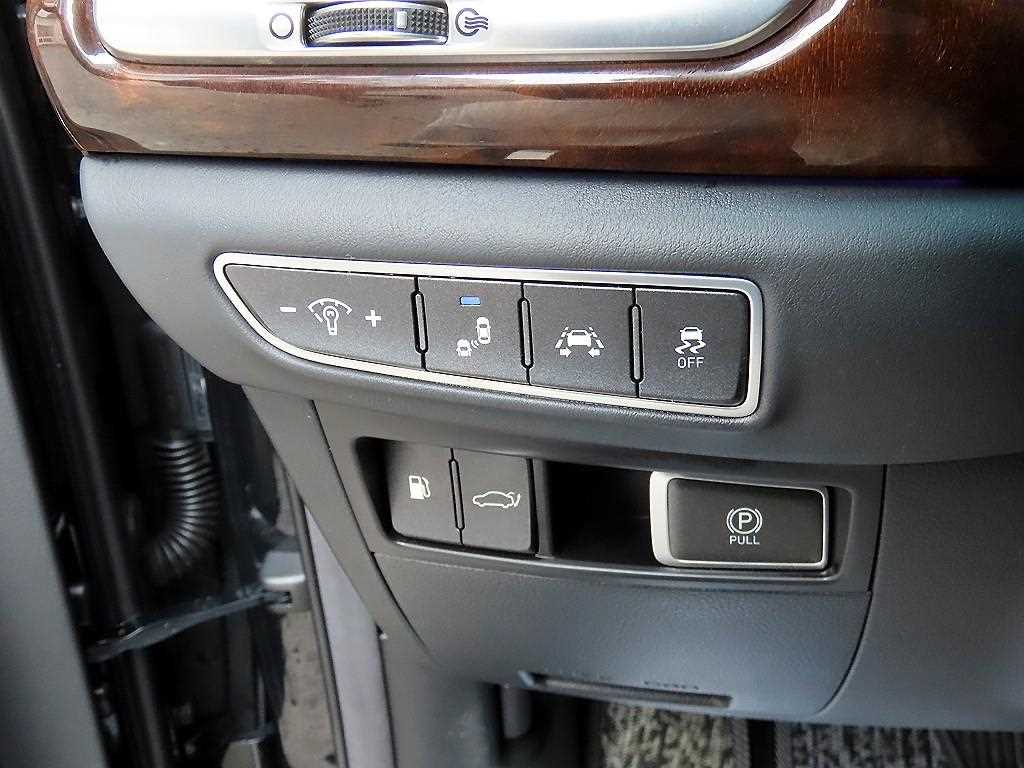 Genesis EQ900 - Vista 12