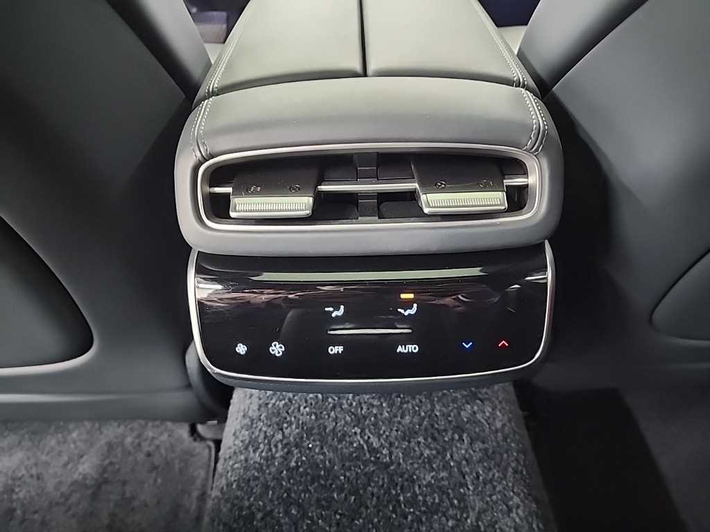 Genesis G80 2025 Verde - Importación desde Corea - HF Imports Iquique - Foto 13